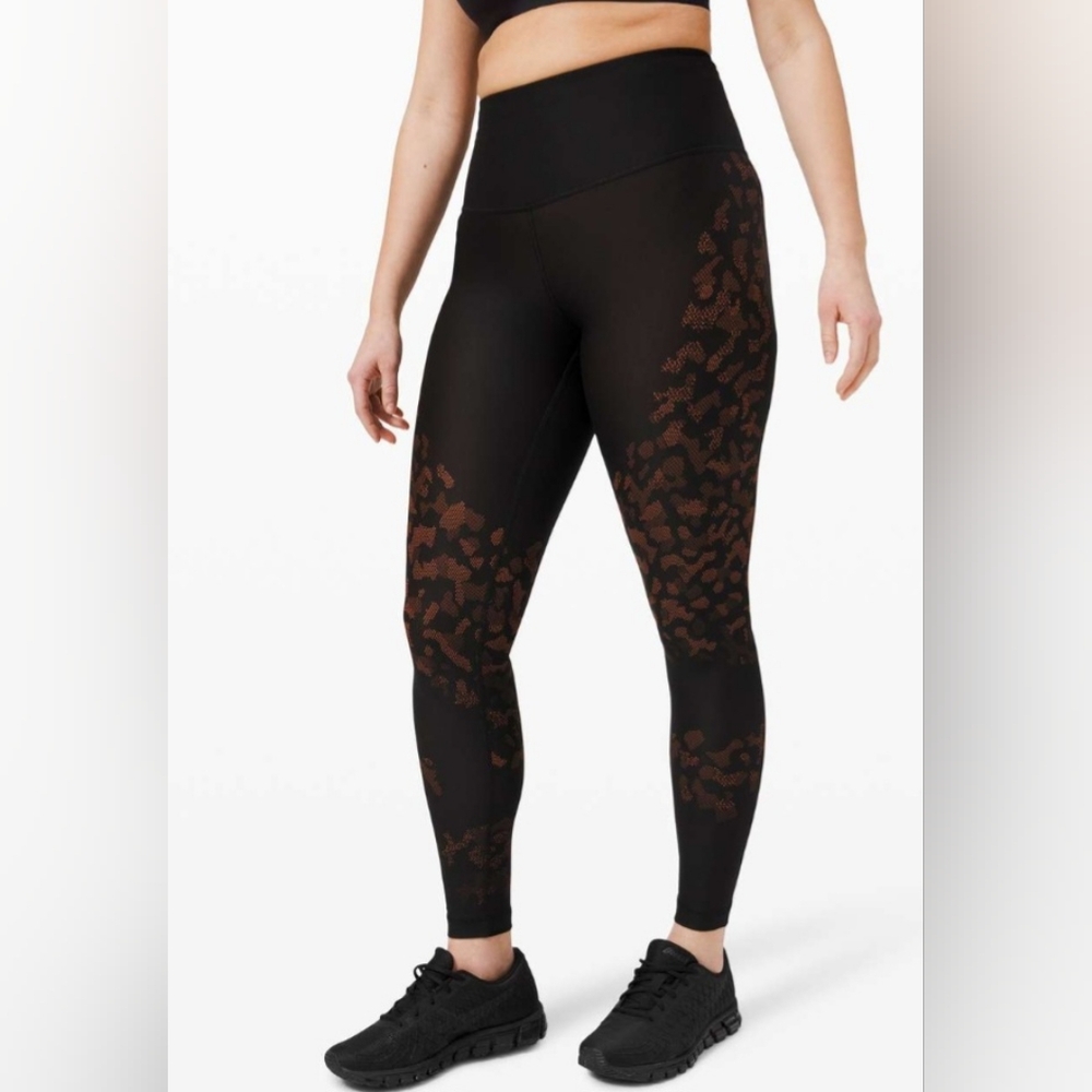 Lululemon Mapped Out High Rise Tight 28" *Camo. Size 8